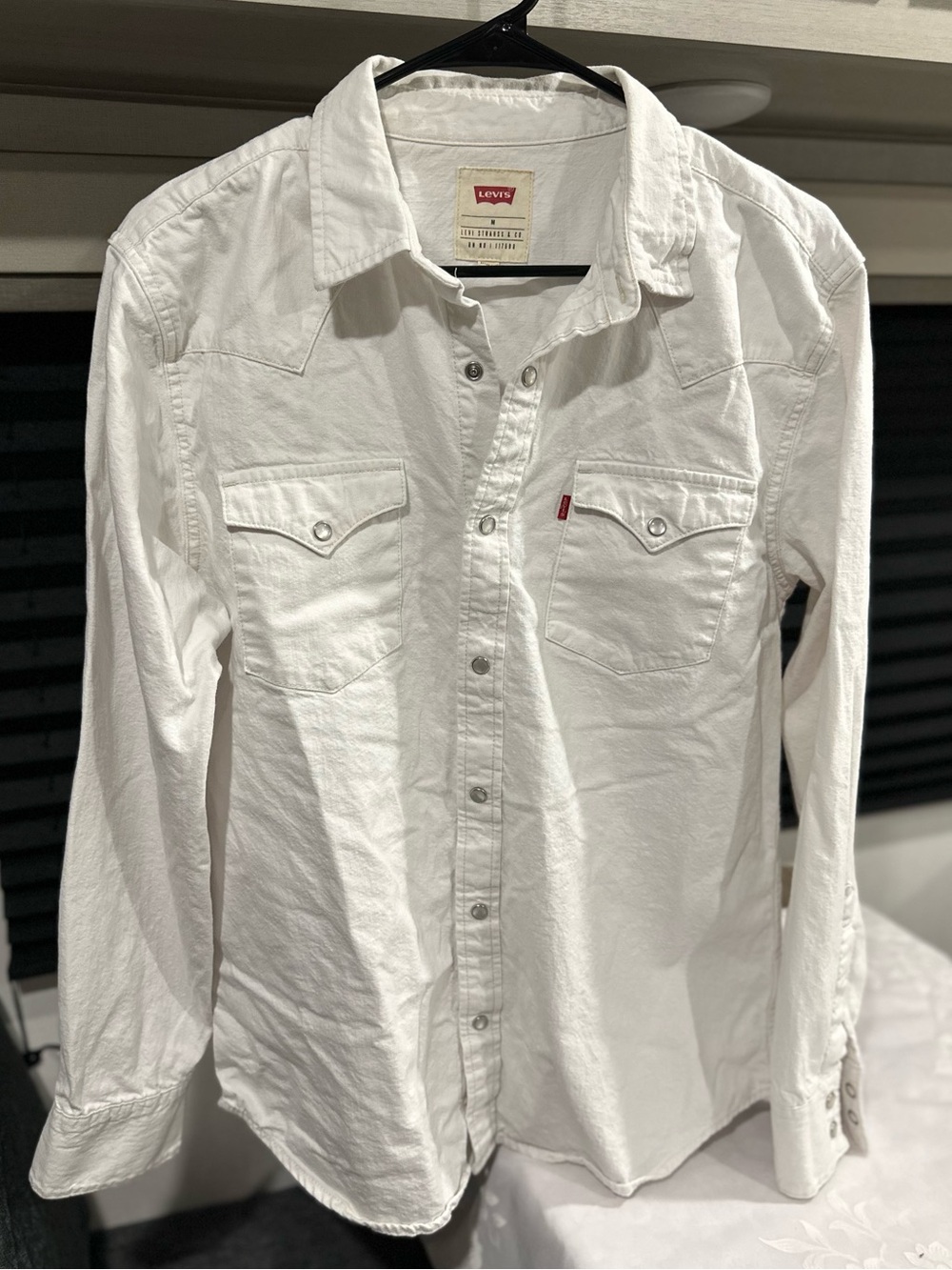 Levi's Men's White Western Shirt size medium